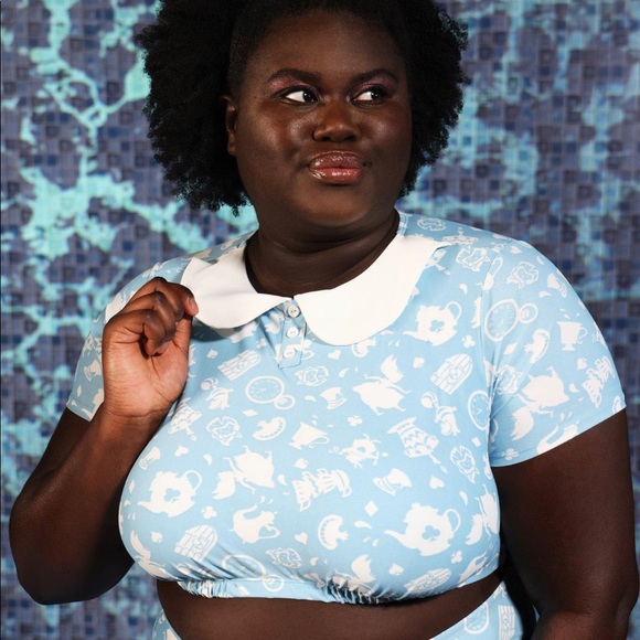 Hot topic Alice in wonderland Disney swimsuit never worn - Picture 3 of 5